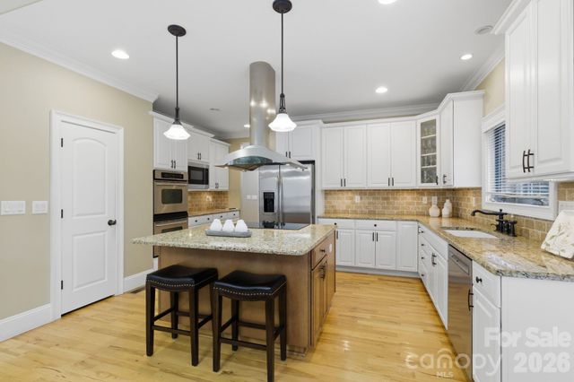 2420 Crofte Drive, Sherrills Ford, NC 28673