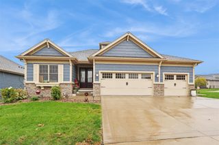 1237 Eagle Creek Boulevard SW, Altoona, IA 50009