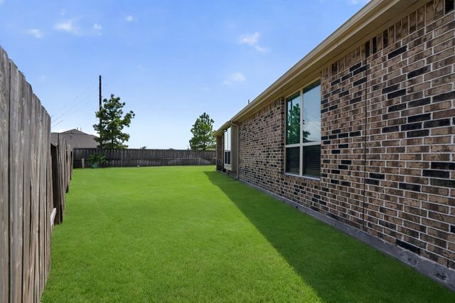 3702 Midway Gardens Drive, Spring, TX 77386