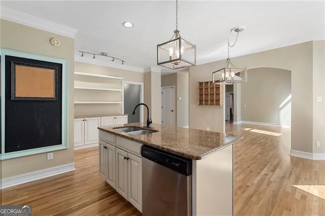 405 Island Cove Drive, Newnan, GA 30263