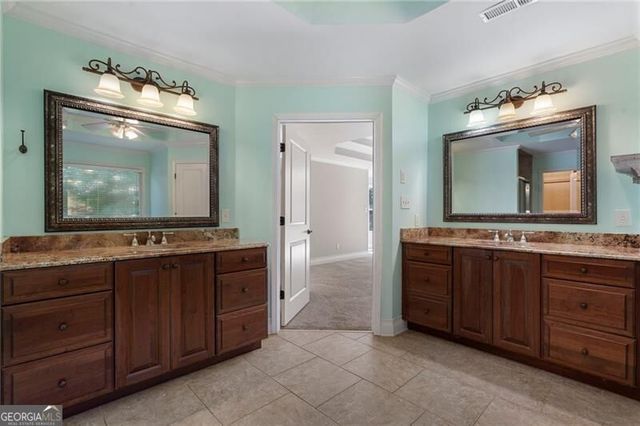 405 Island Cove Drive, Newnan, GA 30263