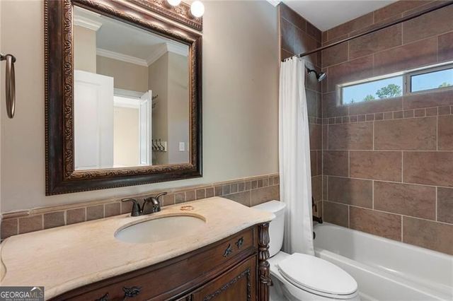 405 Island Cove Drive, Newnan, GA 30263