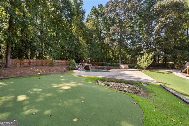 405 Island Cove Drive, Newnan, GA 30263