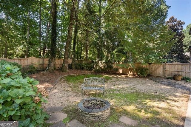 405 Island Cove Drive, Newnan, GA 30263