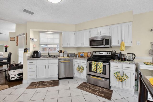 24 Misty Meadow Drive, Boynton Beach, FL 33436