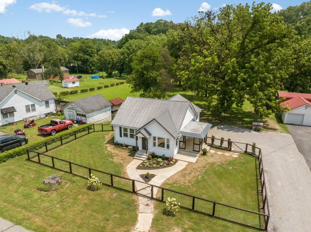 2594 Faulkner Springs Rd, Mcminnville, TN 37110