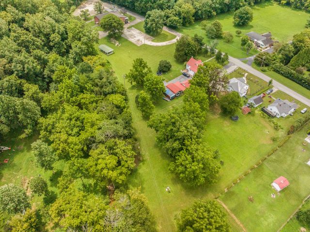 2594 Faulkner Springs Rd, Mcminnville, TN 37110