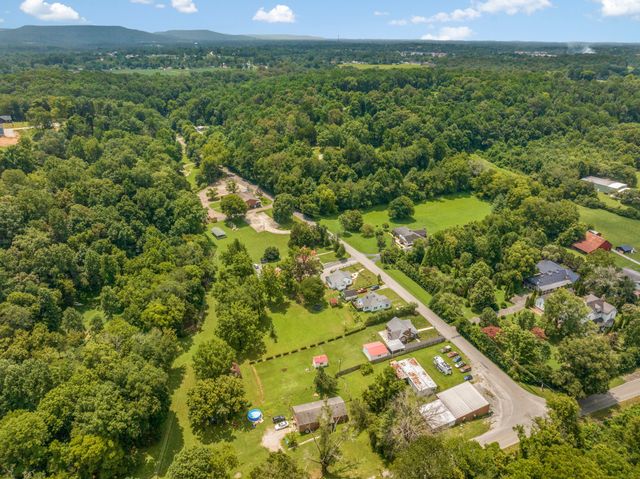 2594 Faulkner Springs Rd, Mcminnville, TN 37110