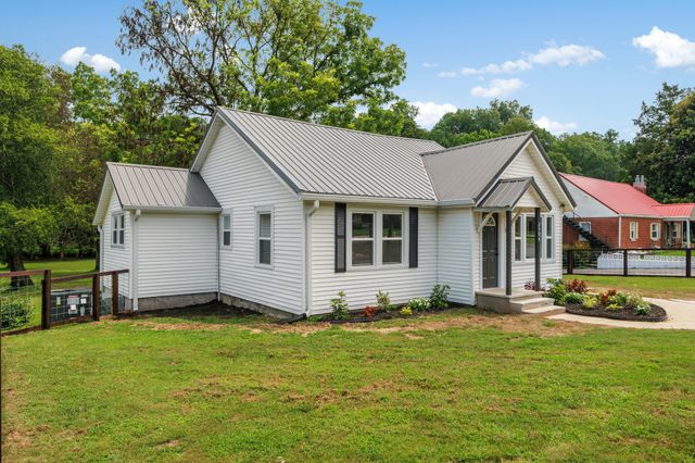 2594 Faulkner Springs Rd, Mcminnville, TN 37110