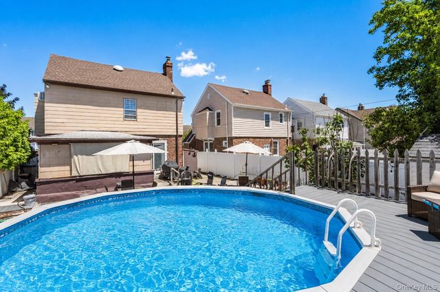 16648 24th Road, Whitestone, NY 11357