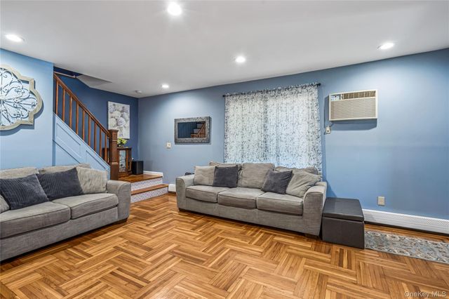 16648 24th Road, Whitestone, NY 11357