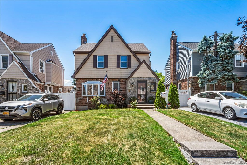 16648 24th Road, Whitestone, NY 11357