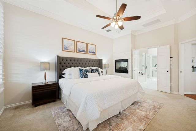 306 Heatherwood Drive, Irving, TX 75063