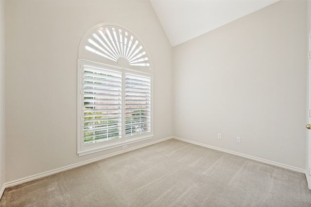 306 Heatherwood Drive, Irving, TX 75063