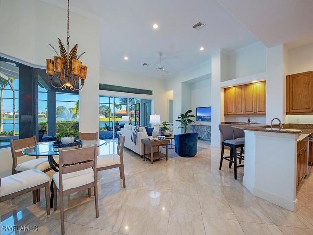 427 Terracina WAY, Naples, FL 34119