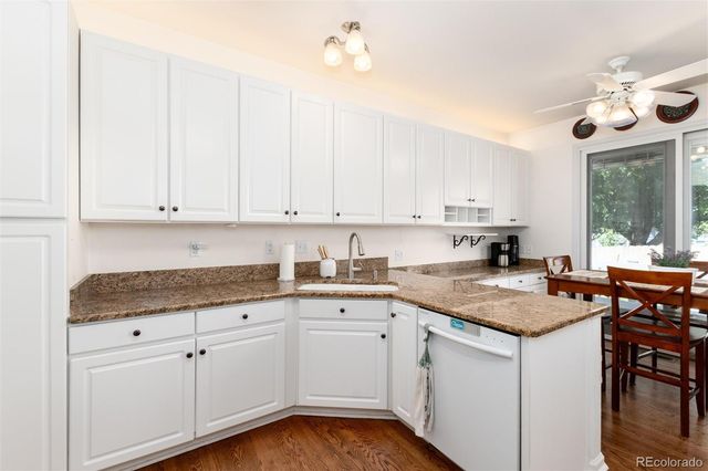 7282 S Acoma Street S, Littleton, CO 80120