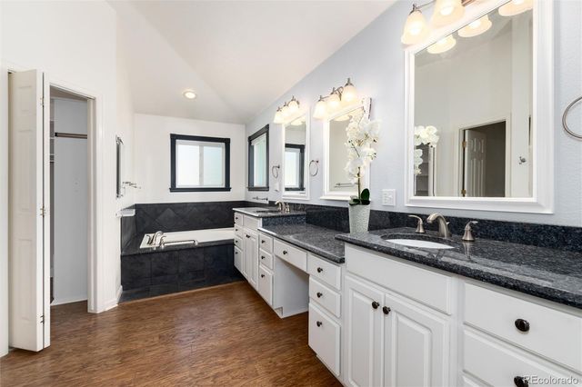 7282 S Acoma Street S, Littleton, CO 80120