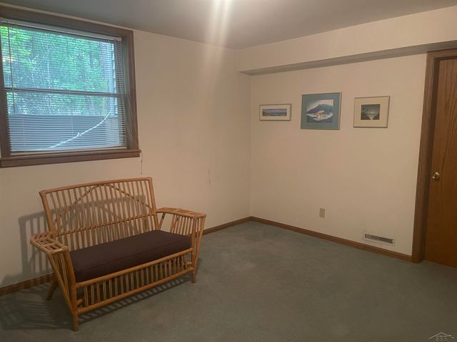 11279 Sarle Road, Freeland, MI 48623