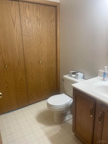 11279 Sarle Road, Freeland, MI 48623