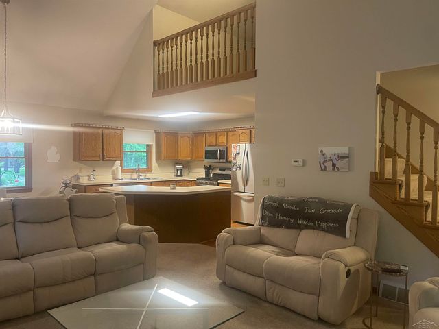 11279 Sarle Road, Freeland, MI 48623