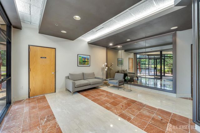 30 S Adelaide Avenue 5m, Highland Park, NJ 08904