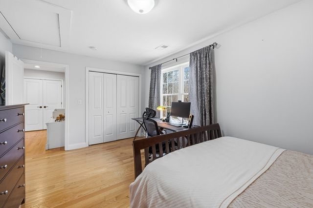 17 Haven St, Milford, MA 01757