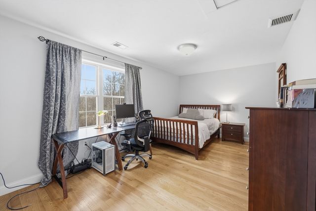 17 Haven St, Milford, MA 01757