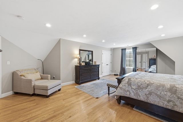 17 Haven St, Milford, MA 01757