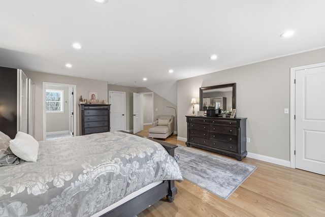 17 Haven St, Milford, MA 01757