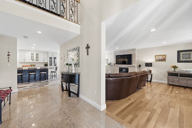 17 Haven St, Milford, MA 01757