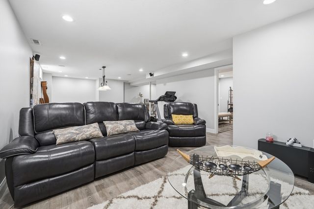 17 Haven St, Milford, MA 01757