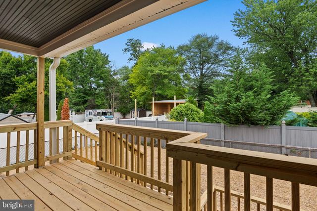 5018 BRAYMER AVE, Suitland, MD 20746