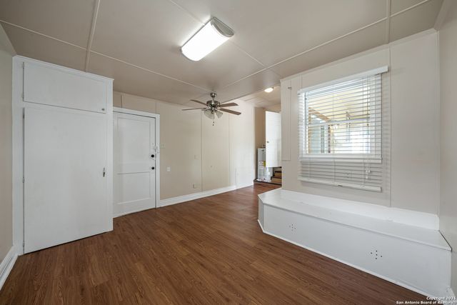400 MITCHELL AVE, Schertz, TX 78154