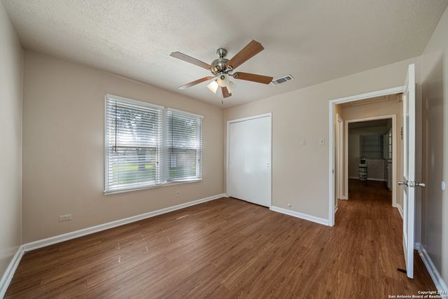 400 MITCHELL AVE, Schertz, TX 78154