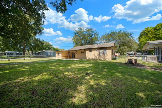 400 MITCHELL AVE, Schertz, TX 78154