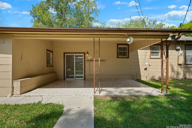 400 MITCHELL AVE, Schertz, TX 78154