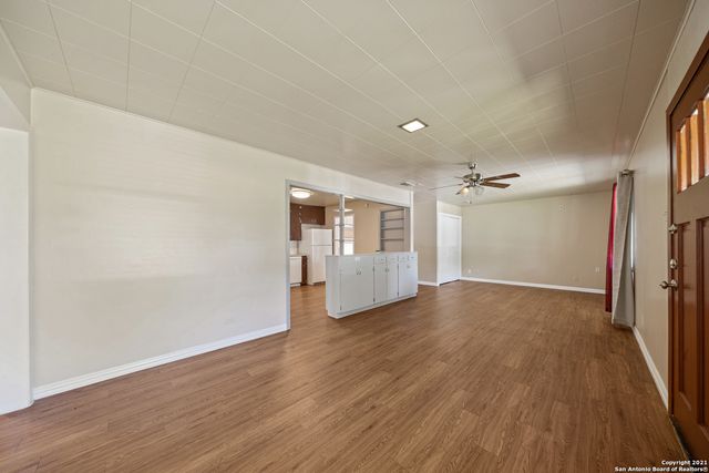 400 MITCHELL AVE, Schertz, TX 78154