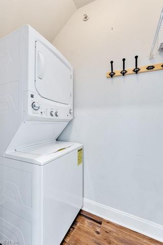 415 E Freemason St Apt 3A, Norfolk, VA 23510