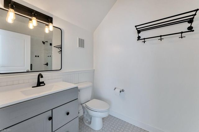 415 E Freemason St Apt 3A, Norfolk, VA 23510