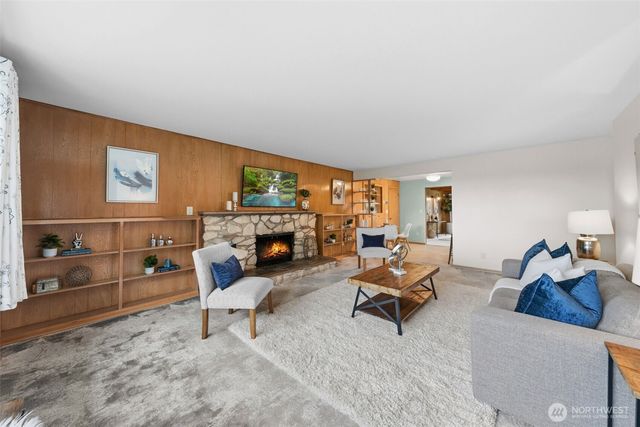 17204 128th Avenue SE, Renton, WA 98058