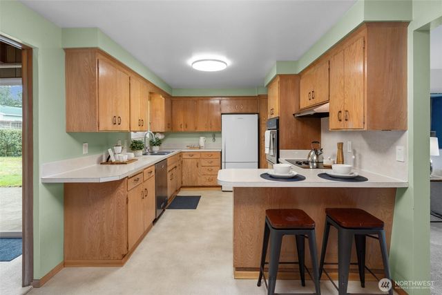 17204 128th Avenue SE, Renton, WA 98058