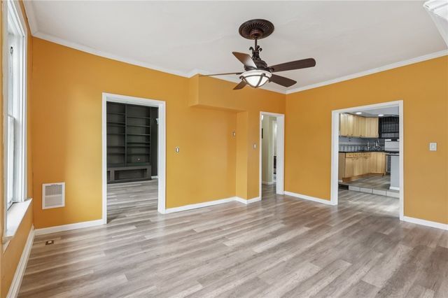 38 Watson Blvd, Observatory Hill, PA 15214