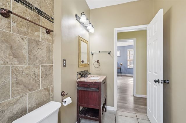 38 Watson Blvd, Observatory Hill, PA 15214