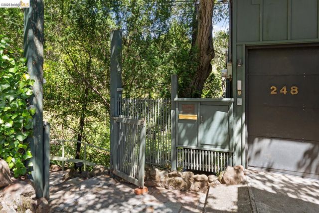 248 The Uplands, Berkeley, CA 94705