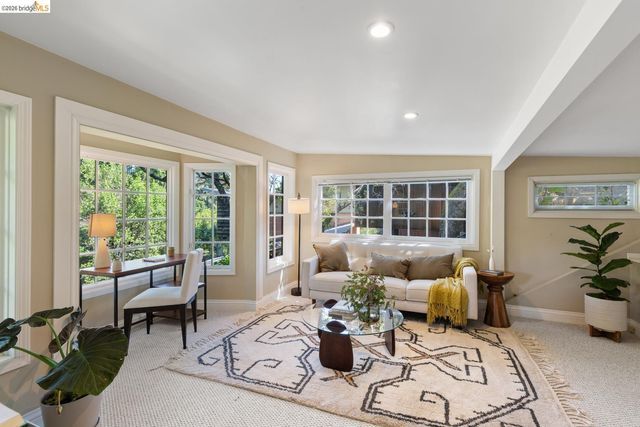 248 The Uplands, Berkeley, CA 94705