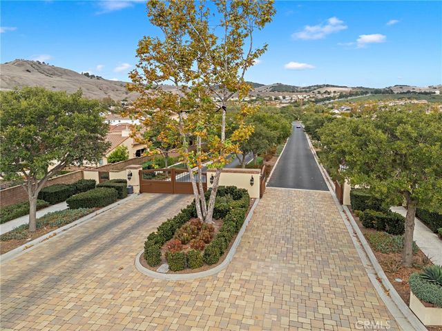 90 Galan, Rancho Mission Viejo, CA 92694
