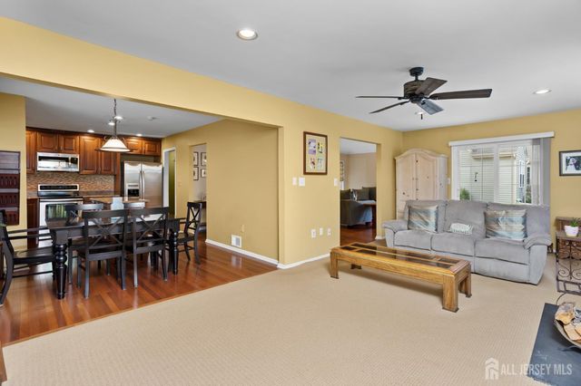 38 Canterbury Drive, Monroe, NJ 08831