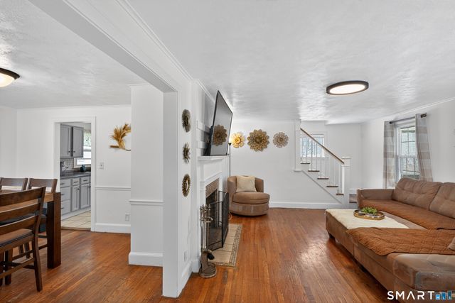 61 Nottingham Terrace, Waterbury, CT 06704