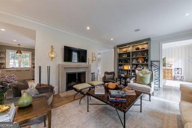 2966 Howell Mill Road NW, Atlanta, GA 30327