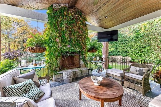 2966 Howell Mill Road NW, Atlanta, GA 30327